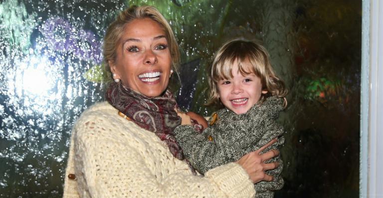 Adriane Galisteu comemora os 4 anos do filho, Vittorio