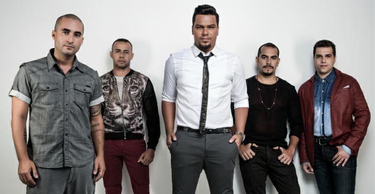 Sorriso Maroto mistura humor, samba e funk em gravação de DVD no Rio