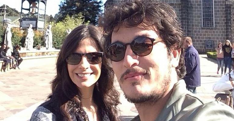 Em Gramado, Helena Ranaldi e Allan Souza Lima curtem viagem romântica