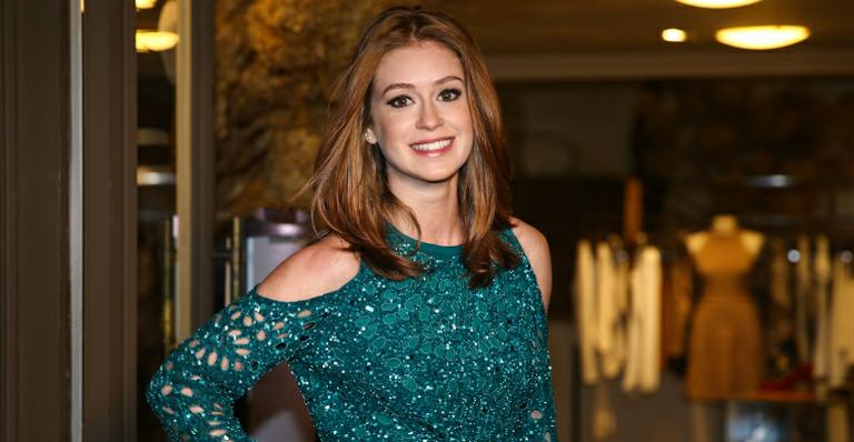 Após separação, Marina Ruy Barbosa visita loja de grife em São Paulo