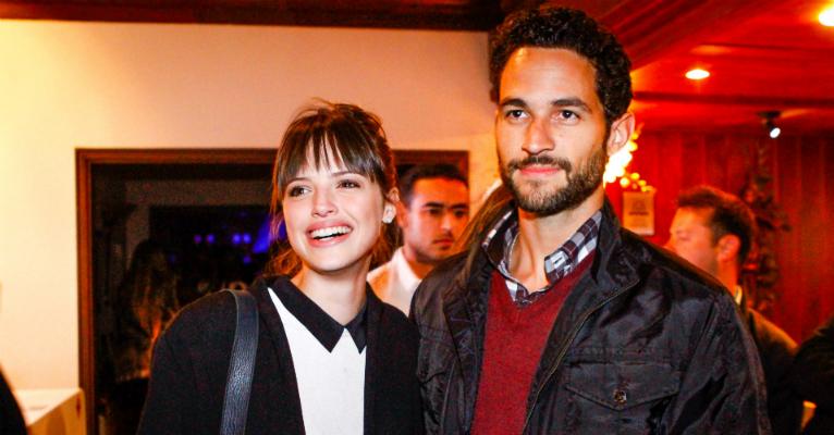 Agatha Moreira e Fernando Belo, de Boogie Oogie, curtem evento em Gramado