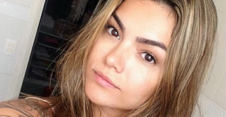 Kelly Key mostra foto sem make após acordar e brinca: ‘essa não sou eu’