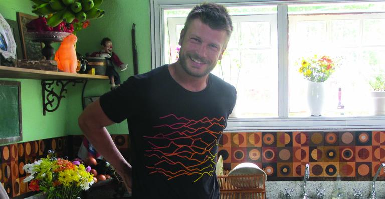 Rodrigo Hilbert posta foto e mostra diferentes gerações da sua família. Veja!