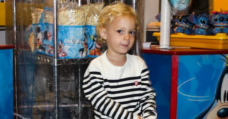 Davi Lucca, filho de Neymar, emociona a mãe em momento fofo com cadelinha
