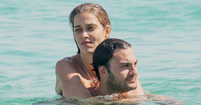 Top Ana Beatriz Barros curte dias de férias na bela ilha de Mykonos