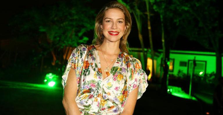 Luana Piovani ganha festa surpresa em gravação de ‘Dupla Identidade’