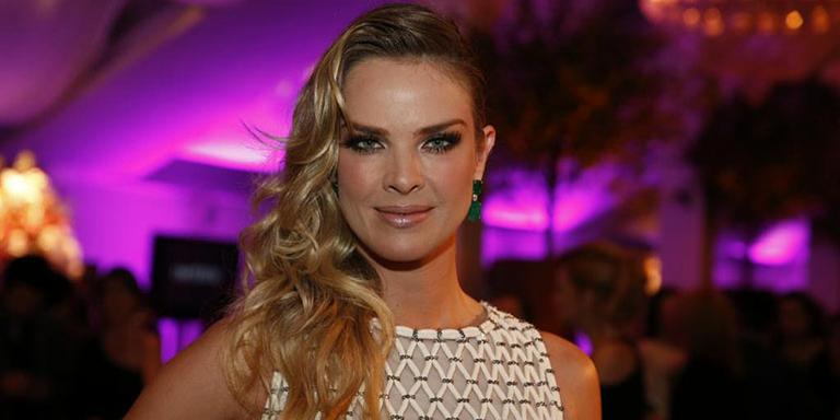 Letícia Birkheuer revela seus cuidados com os cabelos