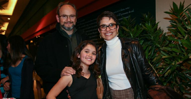 Filha de Sandra Annenberg e Ernesto Paglia desfila no Fashion Weekend Kids