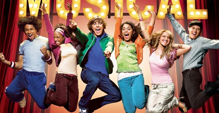 Elenco de High School Musical se reencontra após oito anos
