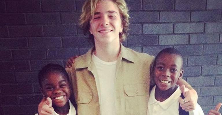 Madonna posta foto dos filhos Rocco, David e Mercy juntos no Instagram