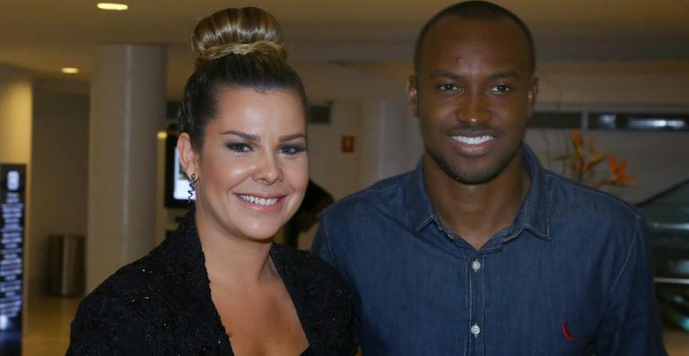 Fernanda Souza elogia a atuação de Thiaguinho na novela ‘Geração Brasil’