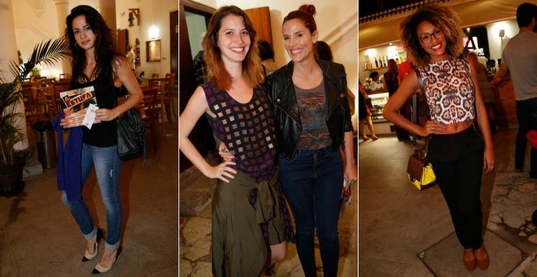 Famosas usam looks despojados em noite de teatro