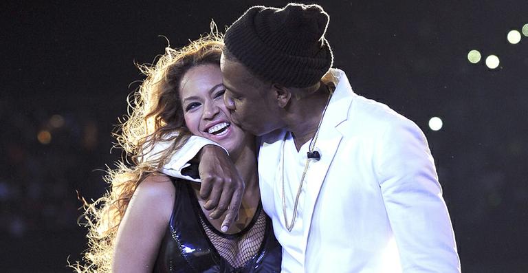 Jay-Z anunciou segunda gravidez de Beyoncé em show, diz site