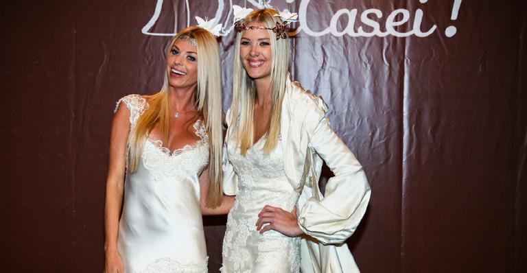 Gianne Albertoni e Caroline Bittencourt desfilam com vestido de noiva