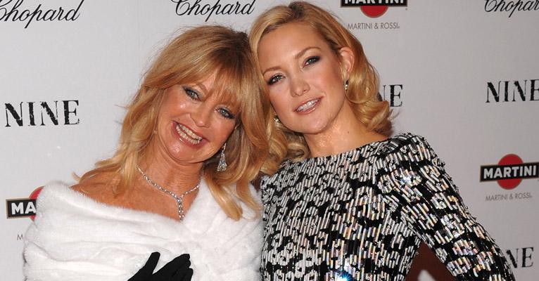 Kate Hudson afirma que ela e a mãe, Goldie Hawn, veem pessoas mortas