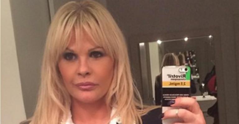 Mais magra, Monique Evans publica foto divertida