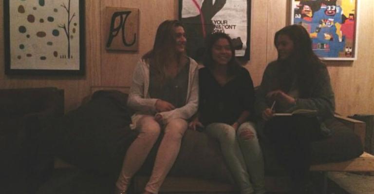 Bruna Marquezine se diverte com Sasha Meneghel