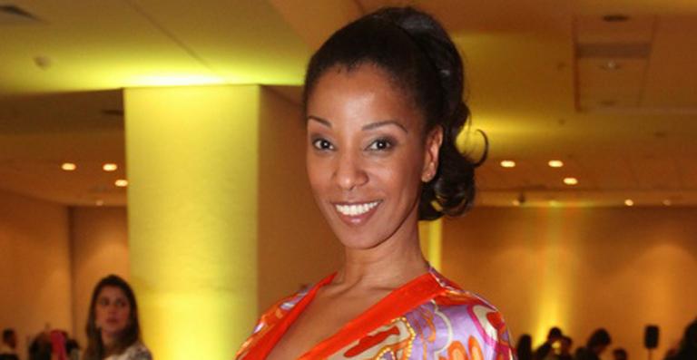 Adriana Lessa volta a ser contratada da Globo após 9 anos