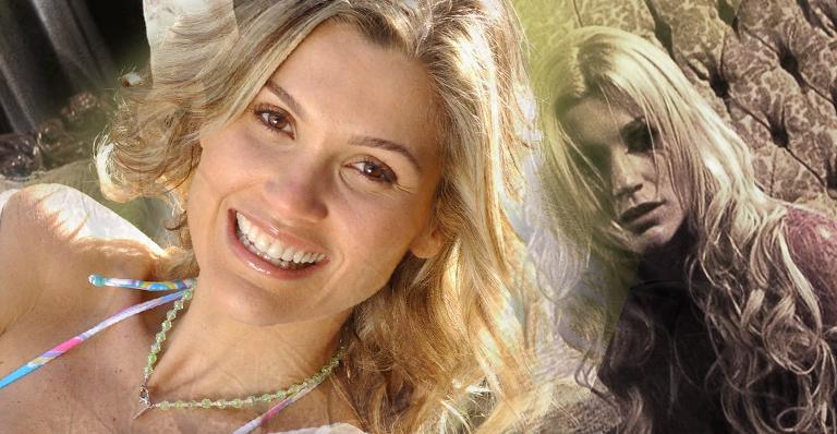 Flávia Alessandra lista as personagens de sua vida