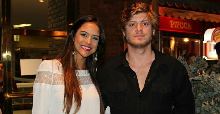 Ex de Isis Valverde, Tom Rezende vai a show com nova namorada