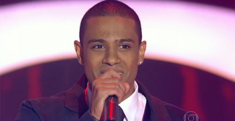 ‘The Voice’ dá nova chance a candidatos que disputaram ‘Ídolos’ com Chay Suede na Record