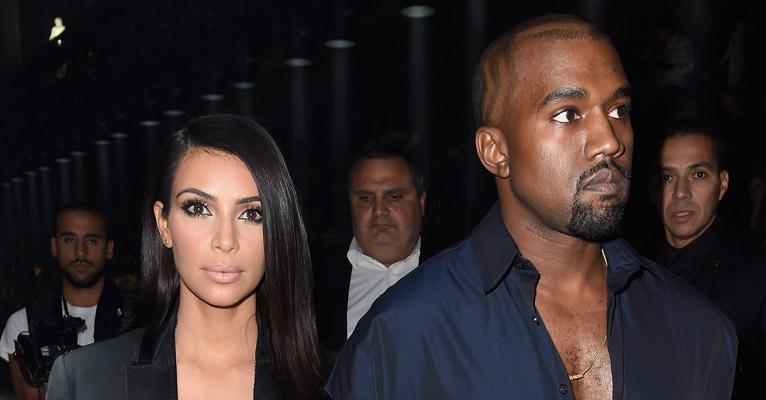 Kanye West e Kim Kardashian são vaiados em desfile da Paris Fashion Week
