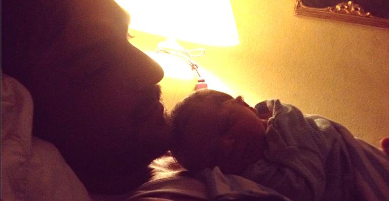 Ex-Rouge Aline Wirley mostra foto do filho com o pai, Igor Rickli