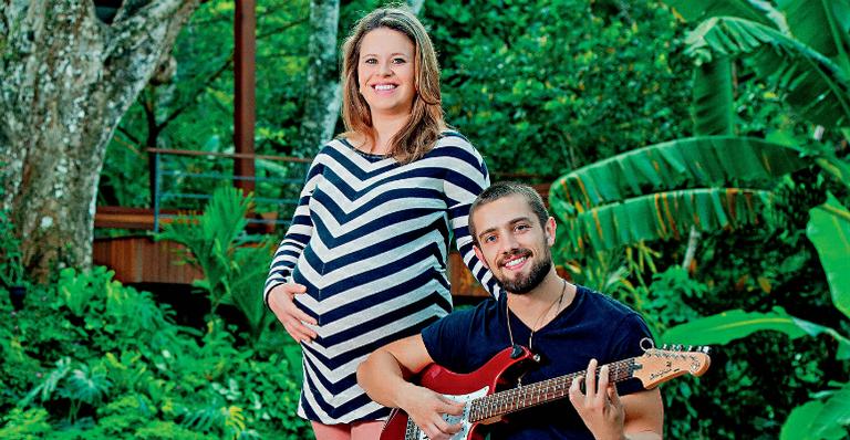Nasce Aurora, primeira filha de Rafael Cardoso e Mariana Bridi