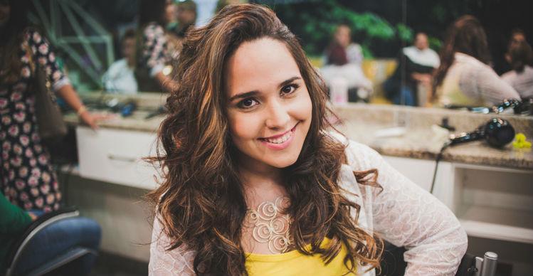 Perlla muda o visual para fotos de seu novo CD gospel