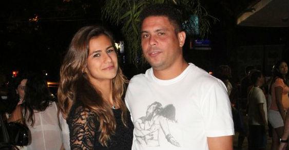 Paula Morais mostra selfie com as filhas de Ronaldo