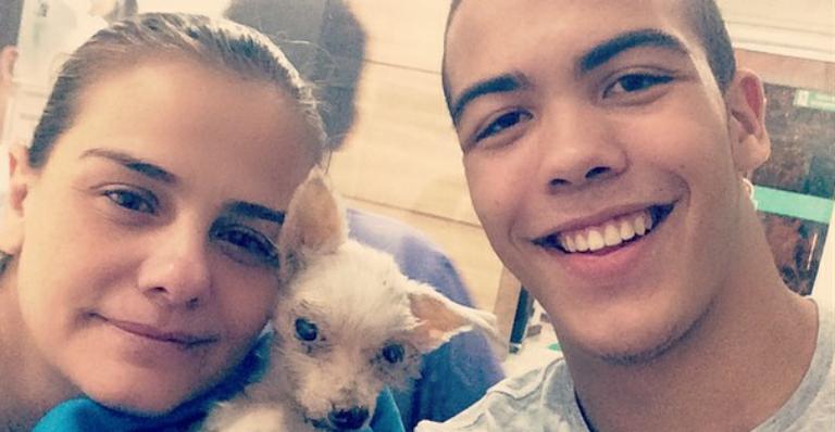 Milene Domingues lamenta saúde crítica do cachorro: “Piorando a cada dia”