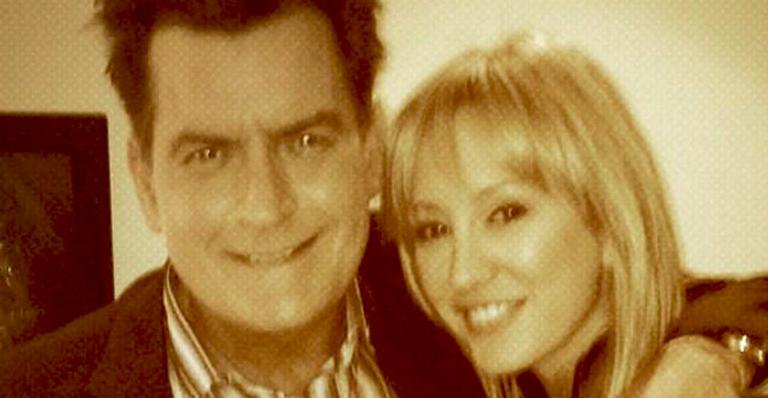 Charlie Sheen termina com noiva semanas antes do casamento