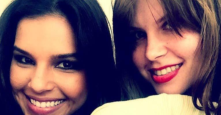 Mariana Rios posa com Carolinie Figueredo e o filho Theo