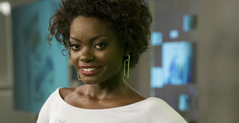 Destituída do posto de Globeleza, Nayara Justino sofre ataques racistas