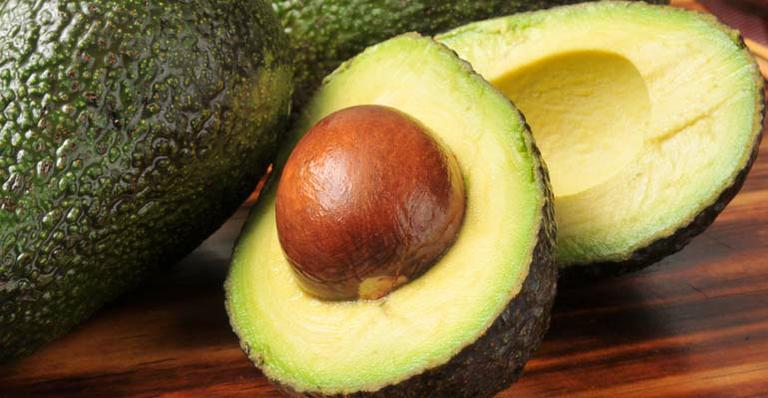 Saiba quais são os alimentos que ajudam a potencializar a queima de gordura