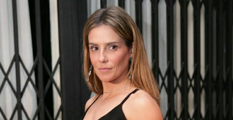 Deborah Secco já pensa em alimentação na gravidez: “Exemplo a gente não ensina”