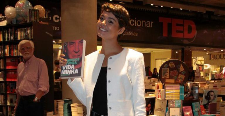 Estrelas prestigiam lançamento do novo livro de Domingos Oliveira