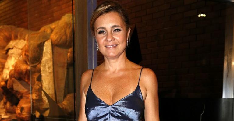 Após férias, Adriana Esteves relembra o sucesso de ‘Avenida Brasil’