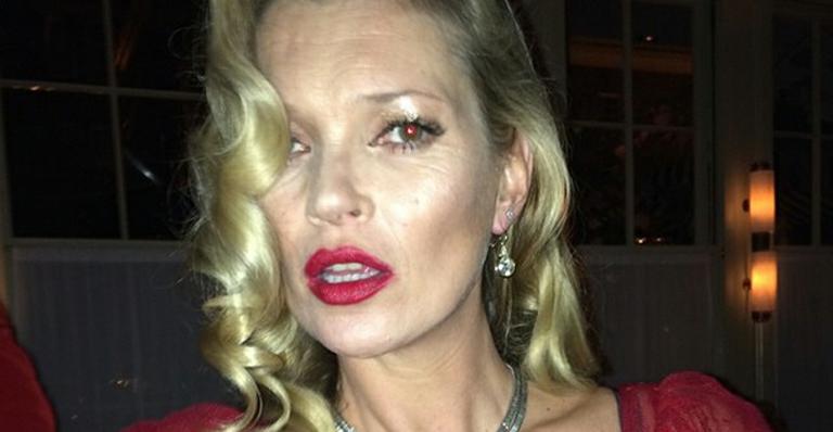 Kate Moss é chamada de ‘velha’ na web por causa de make que evidencia rugas