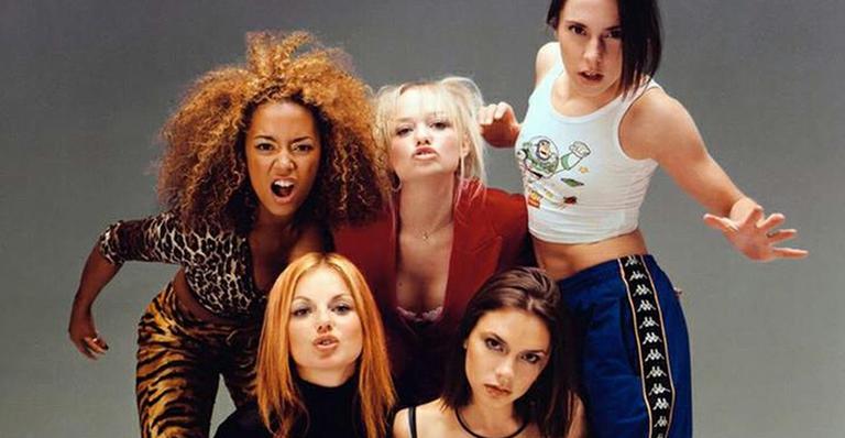 Arrependido, Simon Cowell oferece contrato para as Spice Girls lançarem novo disco