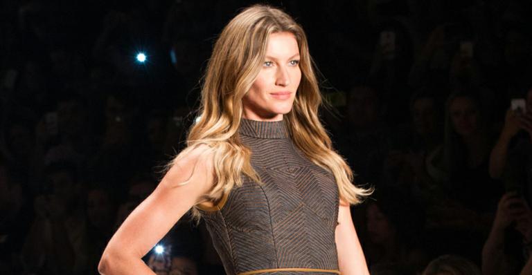 Gisele Bündchen desfila sua elegância no SPFW