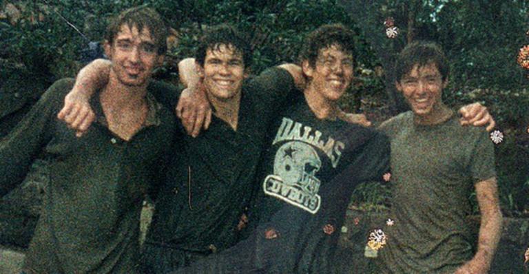 Do fundo do baú: Hugh Jackman mostra foto da adolescência