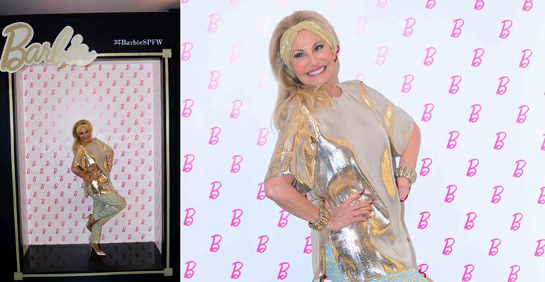Apaixonada pela Barbie, Brunete Fraccaroli posa na caixa da boneca