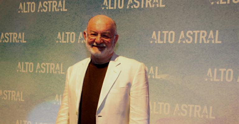 Silvio de Abreu: “Não tem mais novela para fazer remake, porque o Viva passa todas”