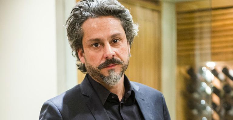 Alexandre Nero faz piada com rumores de que teria morrido durante gravação de Império