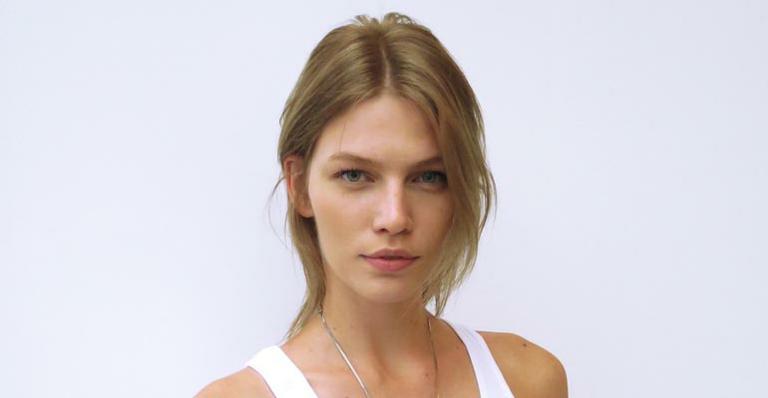 Top model Aline Weber participa de campanha de linha de batons de Tom Ford