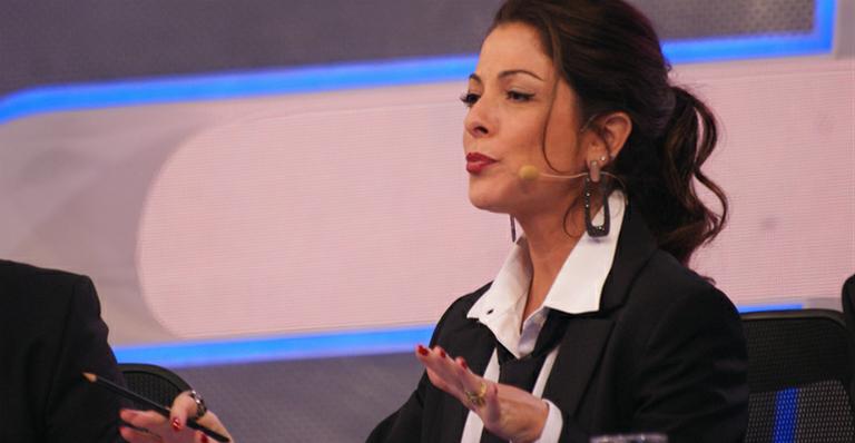 Ana Paula Padrão substitui Marcelo Tas no CQC: “Que meda”