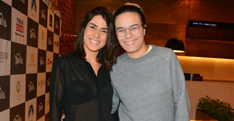 Maria Gadú e amada assistem pré estreia de filme em São Paulo