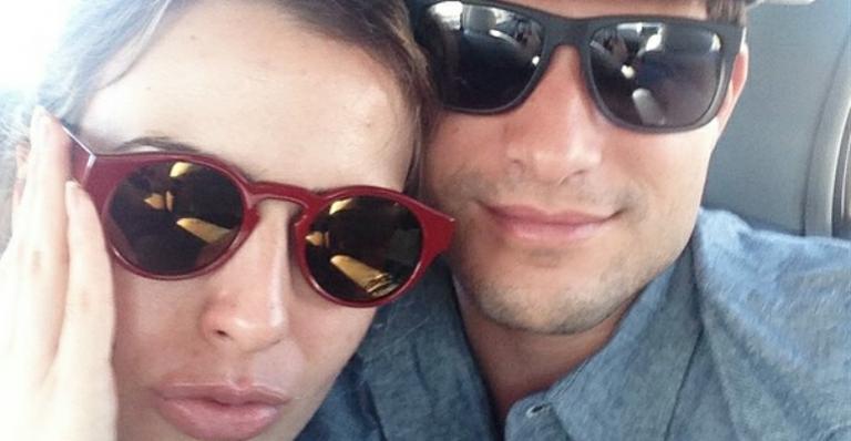 Fernanda Keulla e André Martinelli curtem viagem juntinhos