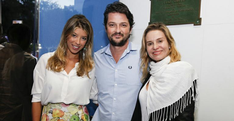 Famosos assistem ao musical Chacrinha no Rio
